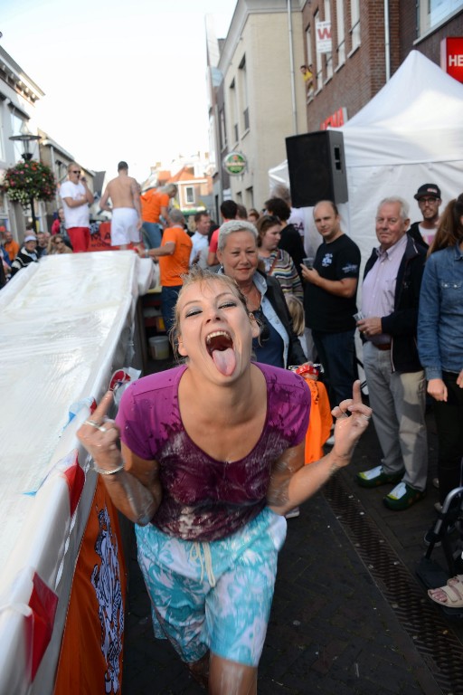 ../Images/Donderdag kermis 098.jpg